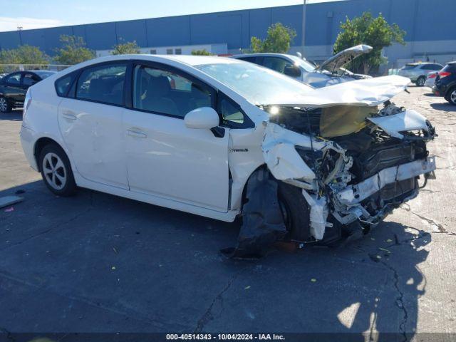  Salvage Toyota Prius