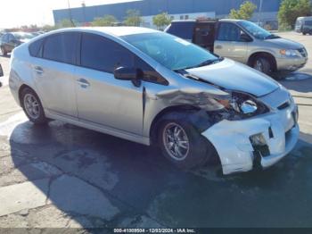  Salvage Toyota Prius