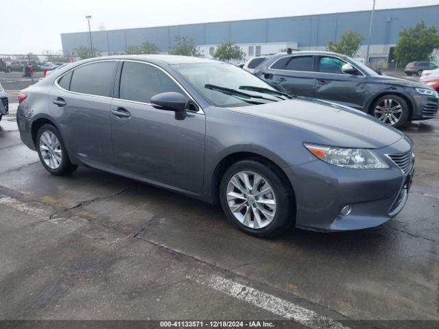  Salvage Lexus Es