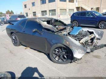  Salvage Dodge Challenger