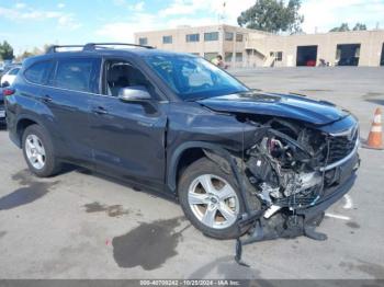  Salvage Toyota Highlander