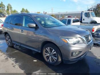  Salvage Nissan Pathfinder