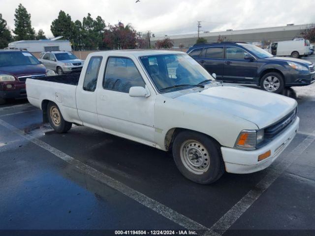  Salvage Toyota Pickup