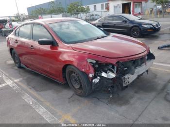  Salvage Nissan Altima