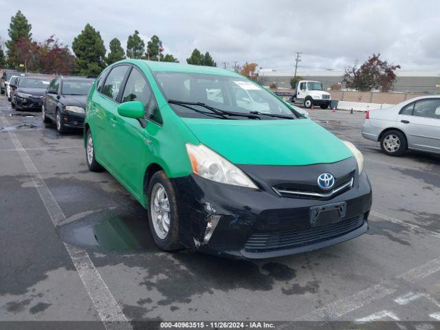  Salvage Toyota Prius v