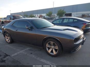  Salvage Dodge Challenger