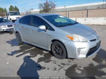  Salvage Toyota Prius