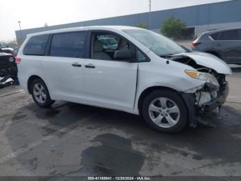  Salvage Toyota Sienna