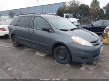  Salvage Toyota Sienna