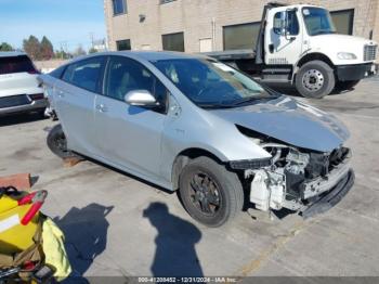  Salvage Toyota Prius