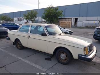  Salvage Volvo 242 Dl