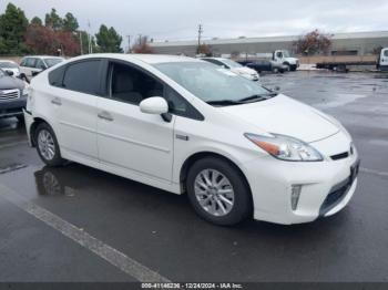  Salvage Toyota Prius