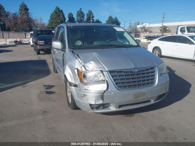  Salvage Chrysler Town & Country