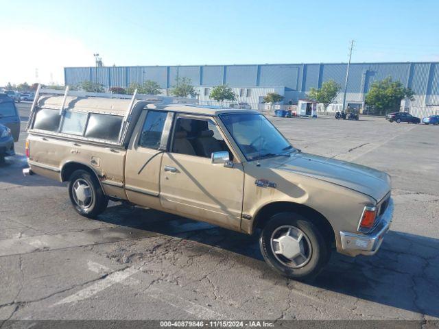  Salvage Datsun 720