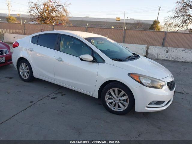  Salvage Kia Forte