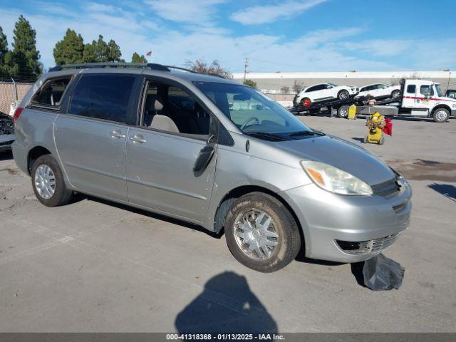  Salvage Toyota Sienna