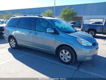  Salvage Toyota Sienna