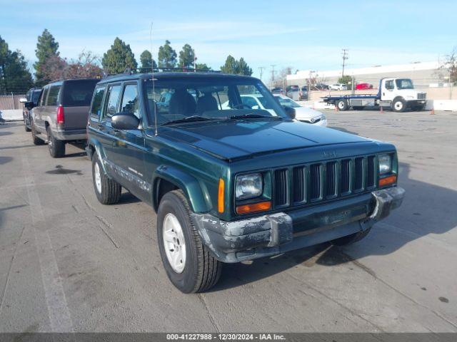  Salvage Jeep Cherokee