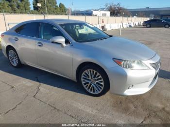  Salvage Lexus Es