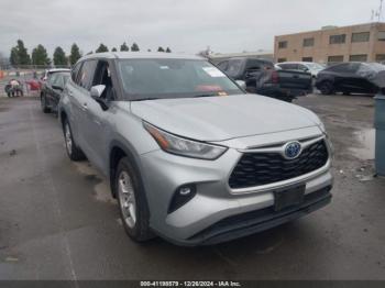  Salvage Toyota Highlander