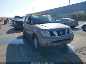  Salvage Nissan Pathfinder