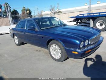  Salvage Jaguar Xj8