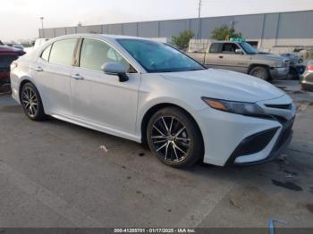  Salvage Toyota Camry