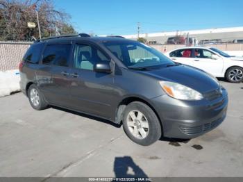  Salvage Toyota Sienna