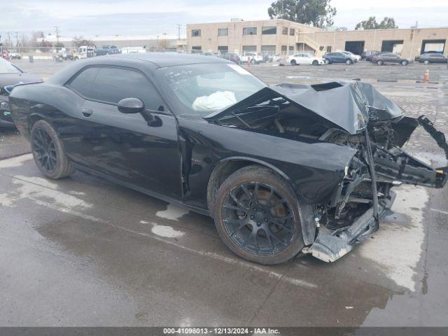  Salvage Dodge Challenger