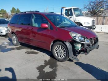  Salvage Toyota Sienna