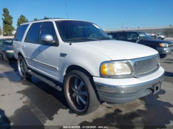  Salvage Ford Expedition