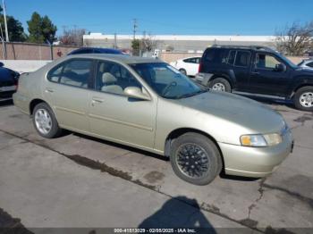  Salvage Nissan Altima