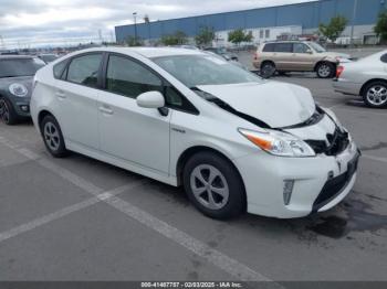  Salvage Toyota Prius