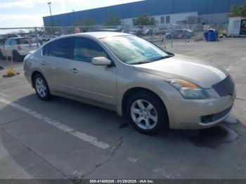  Salvage Nissan Altima