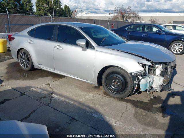  Salvage Lexus Es