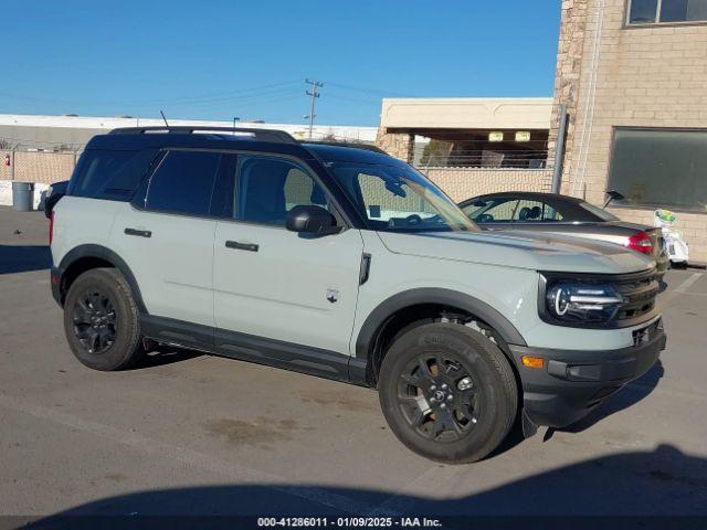  Salvage Ford Bronco