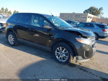  Salvage Ford Edge