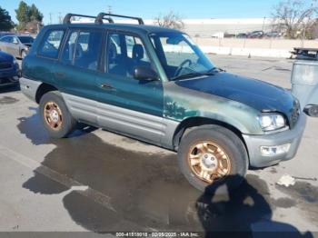  Salvage Toyota RAV4