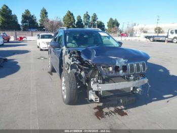  Salvage Jeep Cherokee