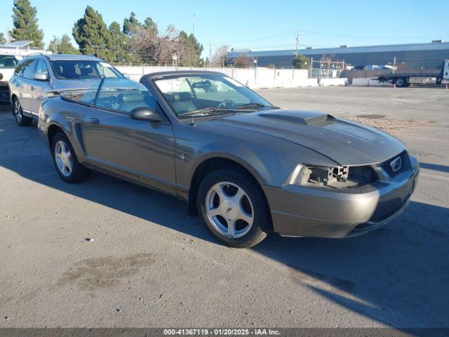  Salvage Ford Mustang