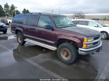  Salvage Chevrolet Suburban 2500