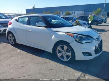  Salvage Hyundai VELOSTER