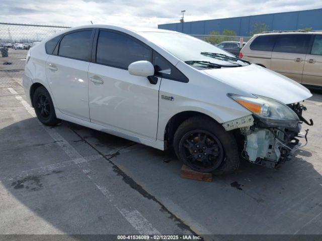  Salvage Toyota Prius