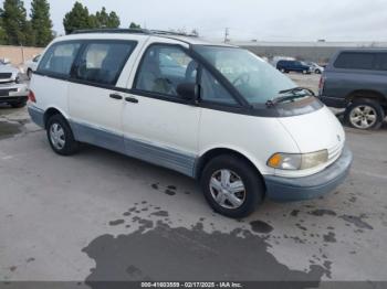  Salvage Toyota Previa