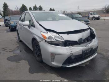  Salvage Toyota Prius