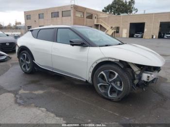  Salvage Kia EV6