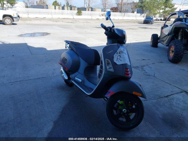  Salvage Vespa 300 Gts Super