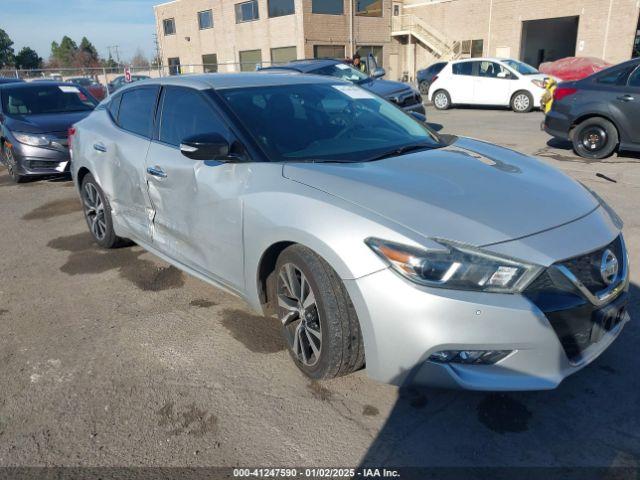  Salvage Nissan Maxima