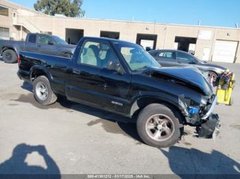  Salvage Chevrolet S-10