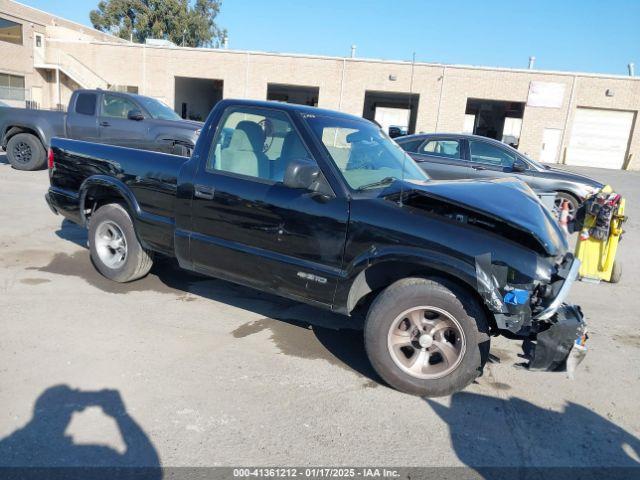  Salvage Chevrolet S-10